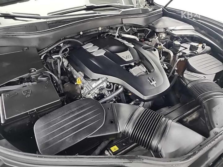 Maserati Levante 3.0 AWD Premium 6