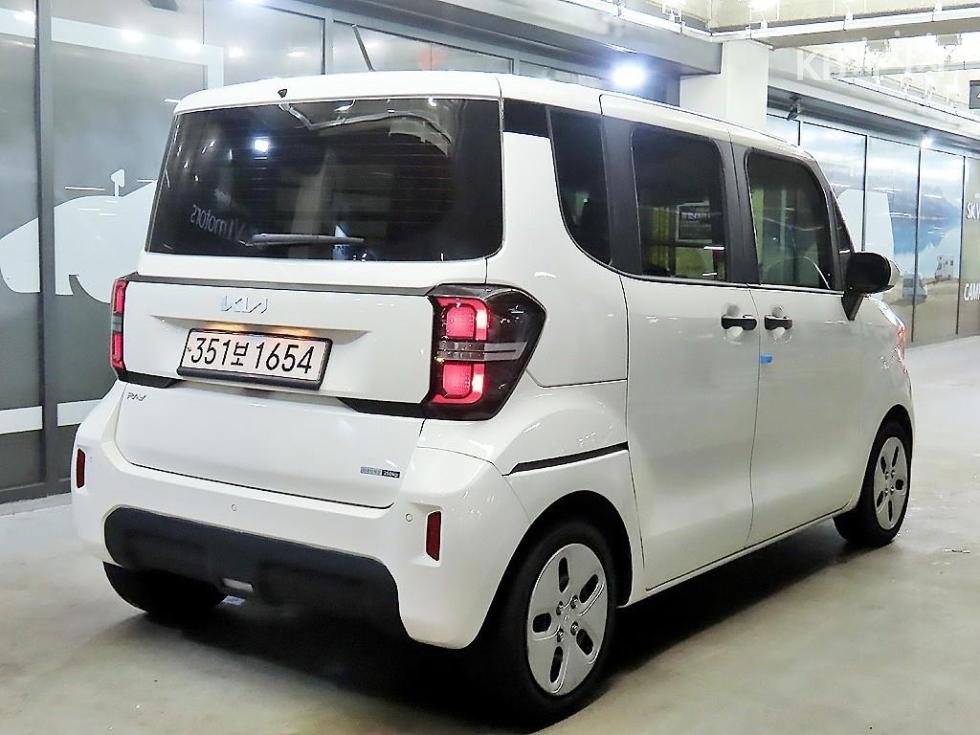 2023 - kia kia