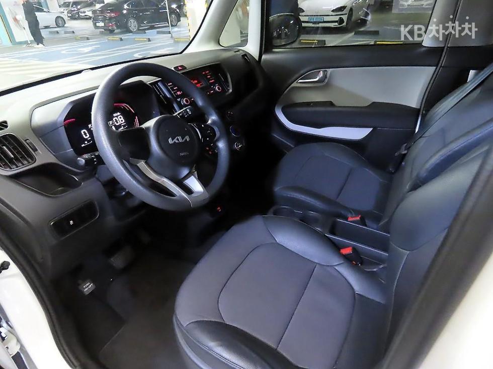 2023 - kia kia