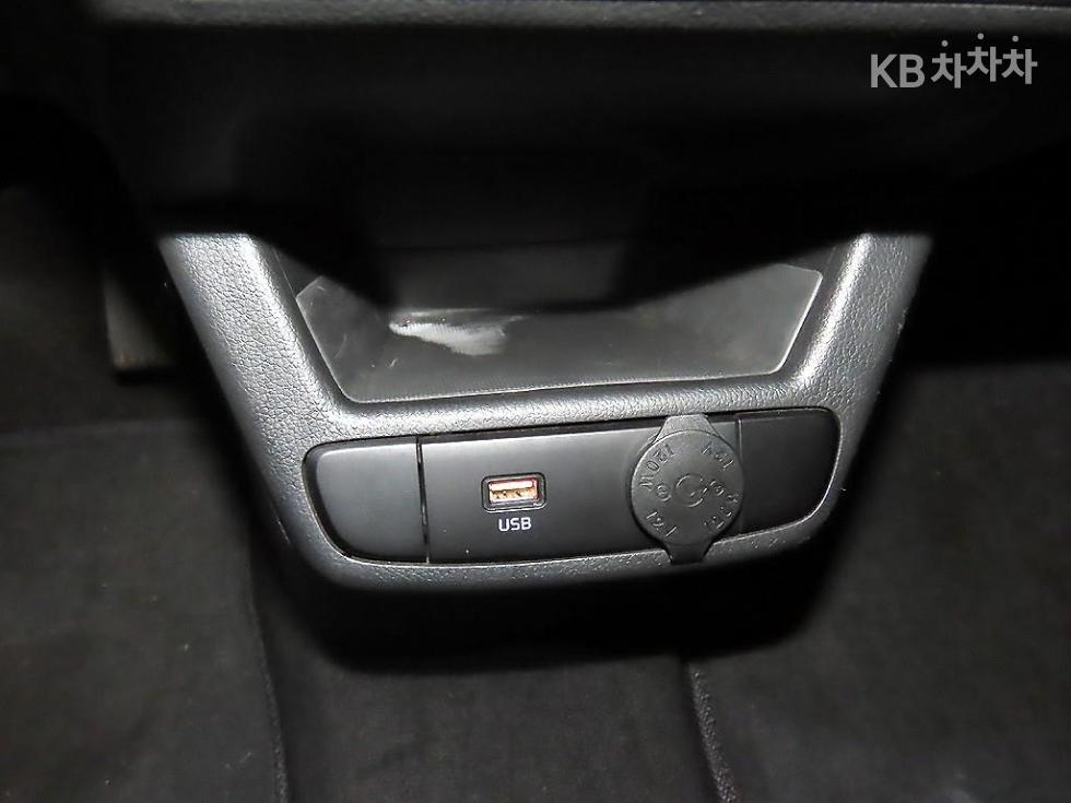 2023 - kia kia
