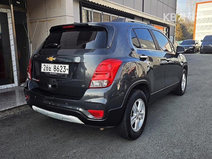 Chevrolet Trax 1.4 LT Deluxe 4