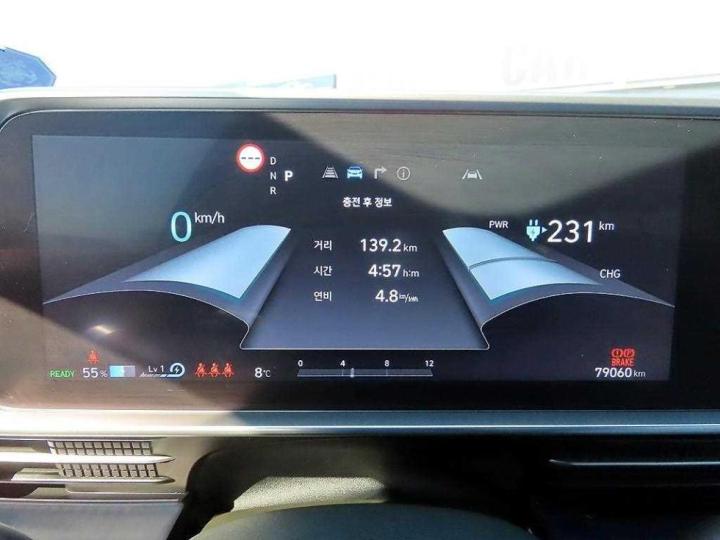 Hyundai IONIQ 6 CE Long Range AWD Prestige 9