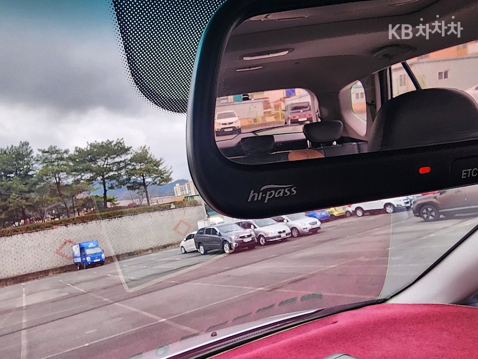 Kia Carens — miniaturë 9