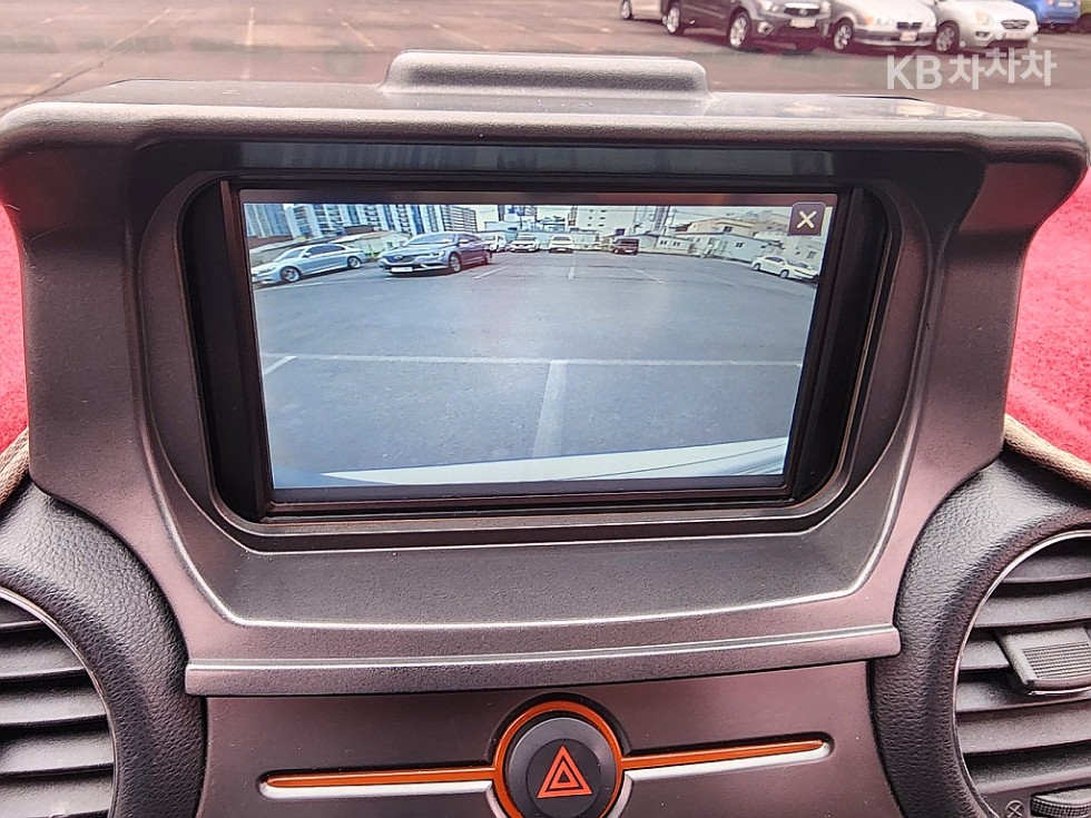 Kia Carens — miniaturë 8