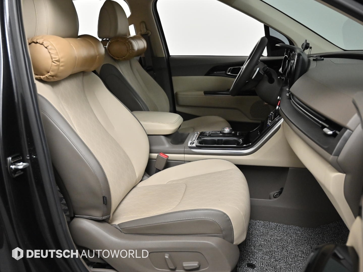 Kia Carnival — miniaturë 10