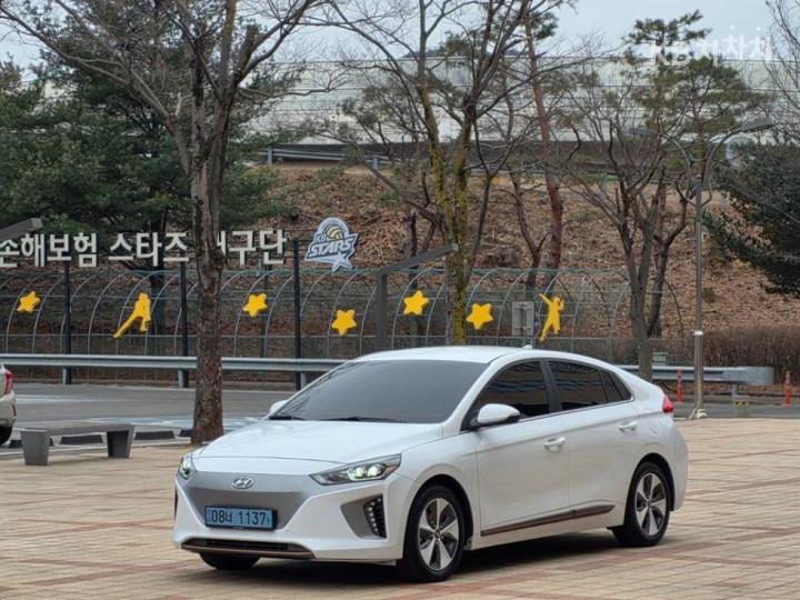 Hyundai IONIQ Electric Q 2