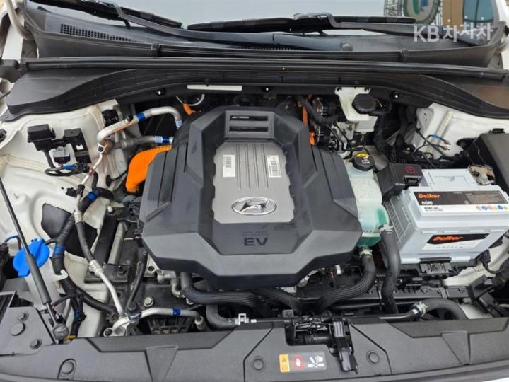 Hyundai IONIQ Electric Q 7