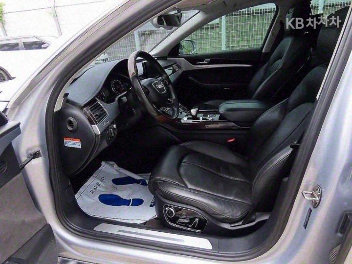 Audi A8 NEW 60 TFSI Quattro LWB 6