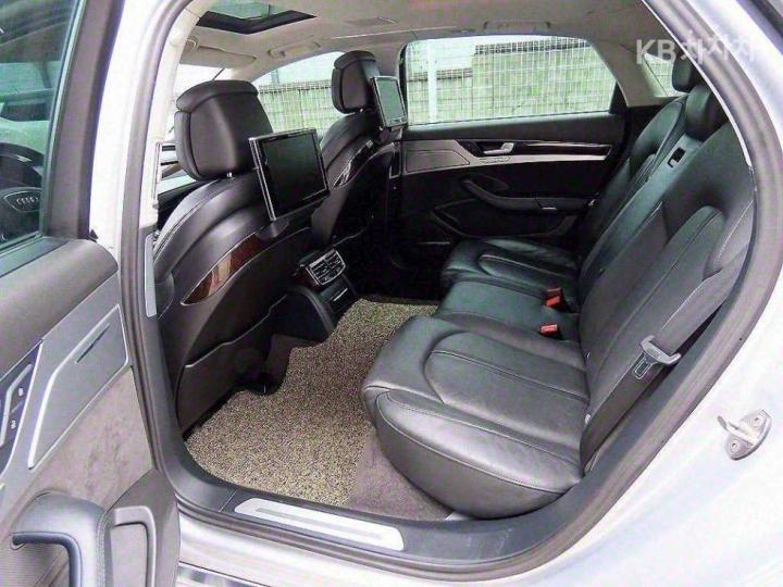 Audi A8 NEW 60 TFSI Quattro LWB 7