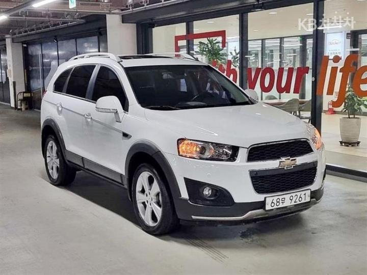 Chevrolet Captiva 2WD LT 2