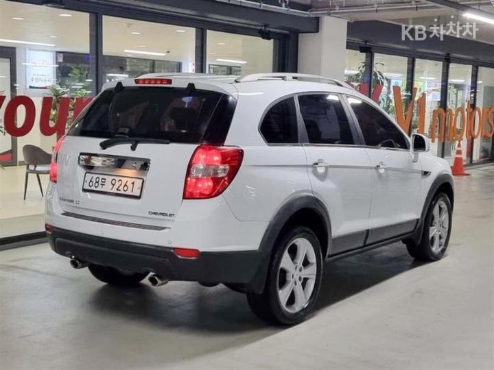 Chevrolet Captiva 2WD LT 5