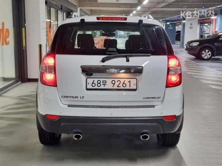 Chevrolet Captiva 2WD LT 6