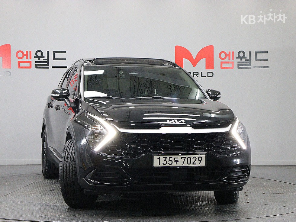 2022 - kia sportage