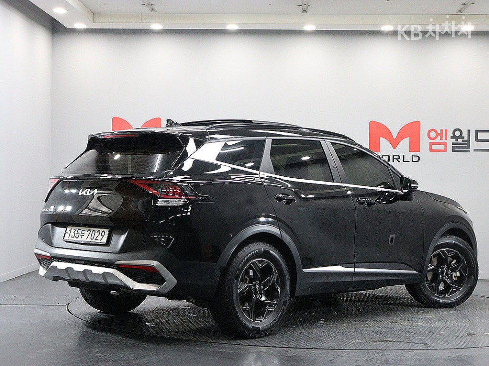 2022 - kia sportage
