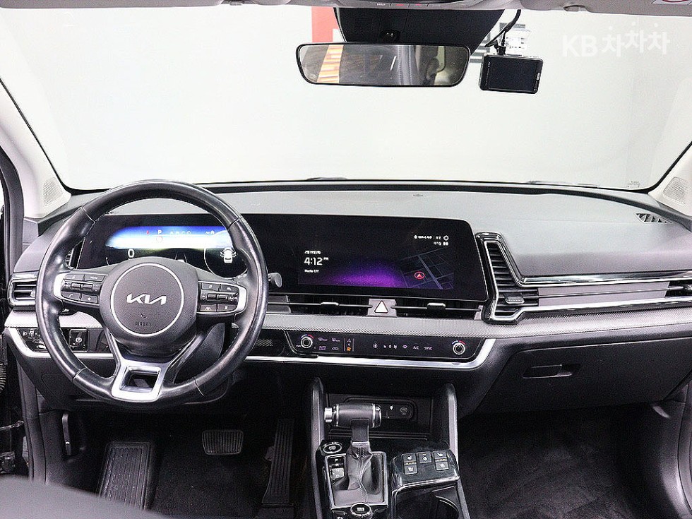 2022 - kia sportage