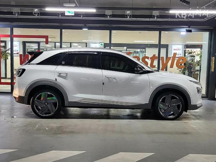 Hyundai Nexo Premium 4