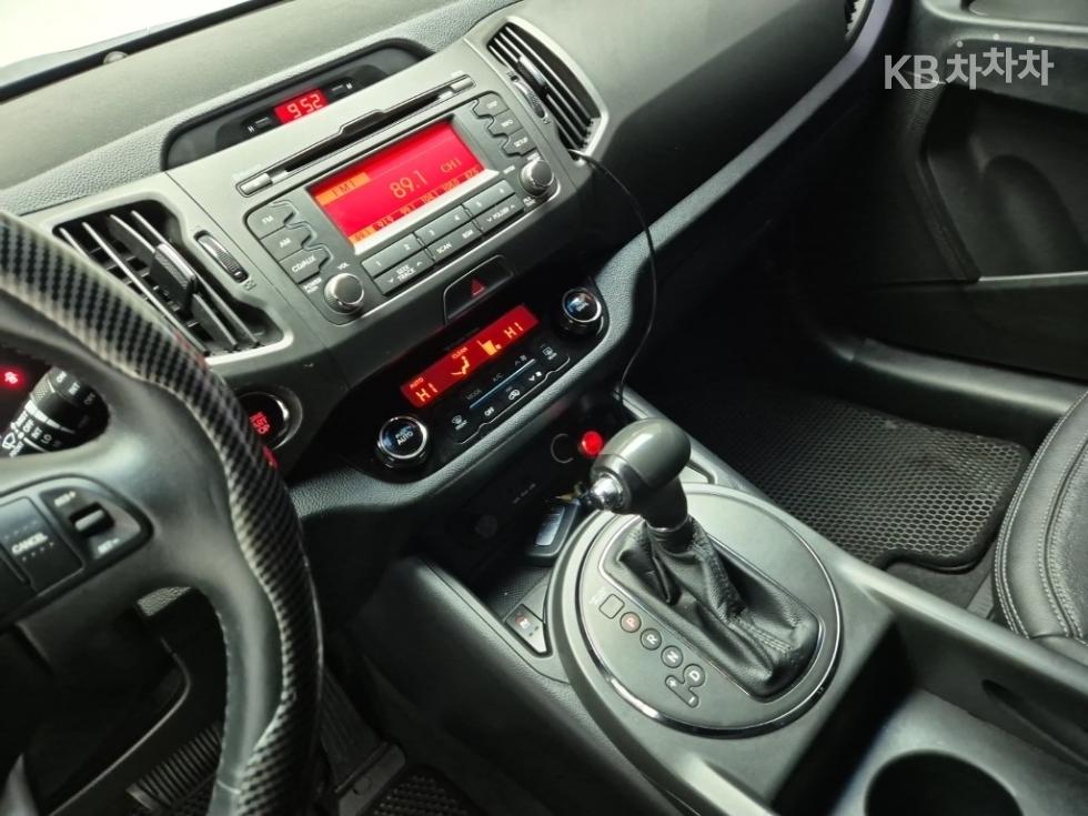 2012 - kia sportage
