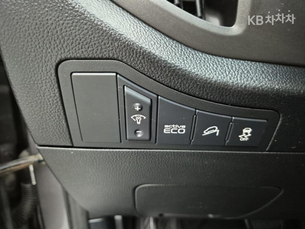 2012 - kia sportage