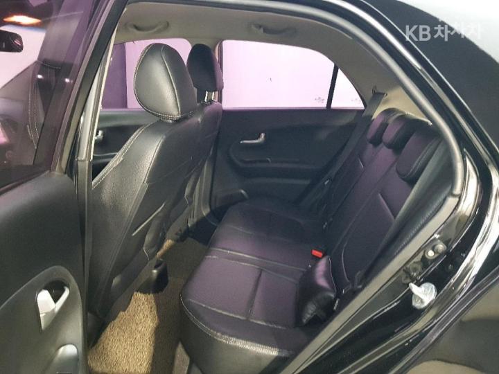 Kia Morning Luxury Sport 8