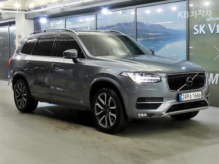Volvo XC90 T6 Momentum 2