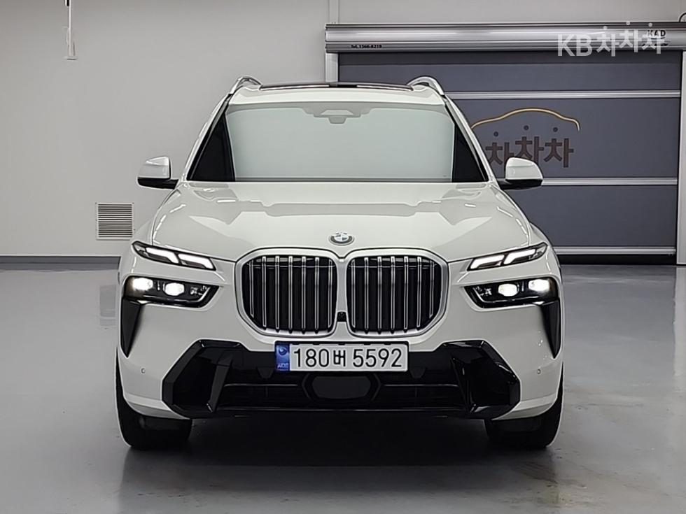 BMW X7 — miniaturë 2