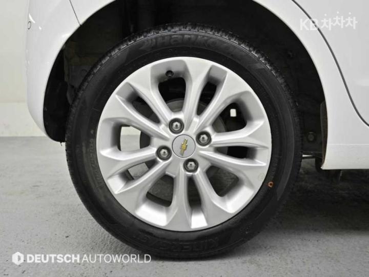 Chevrolet Spark Premier Base Type 6