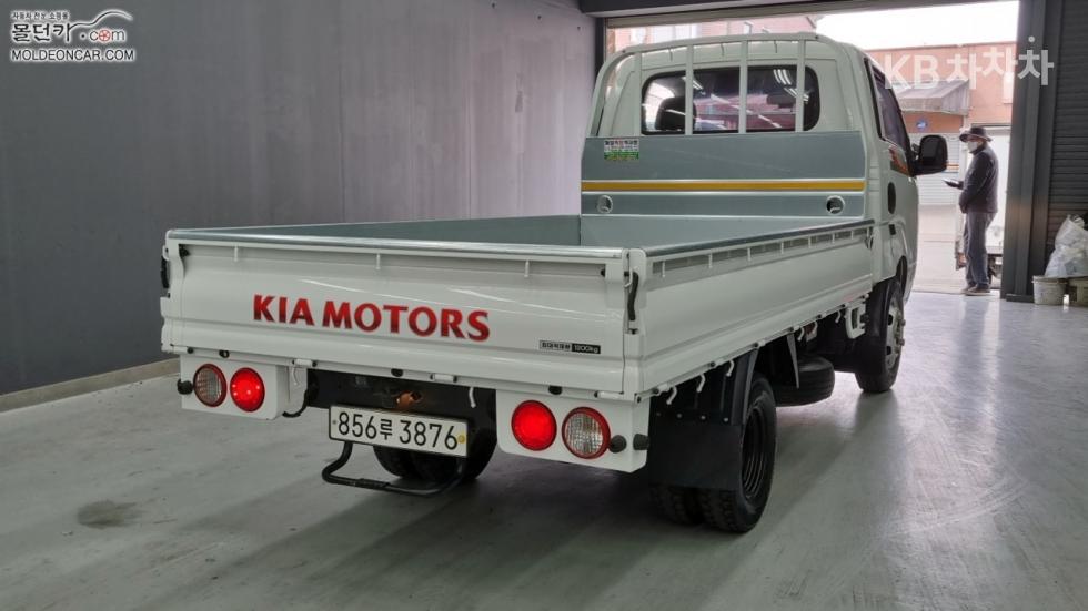 2017 - kia bongo iii