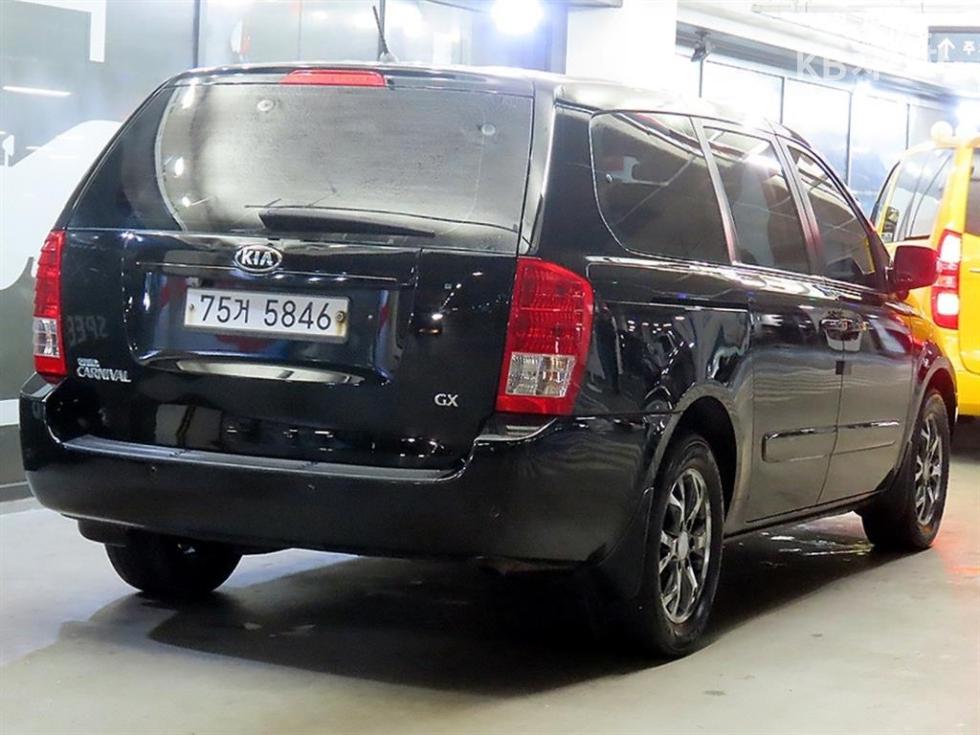 2014 - kia carnival