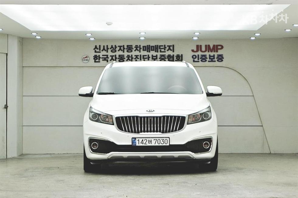 2018 - kia carnival