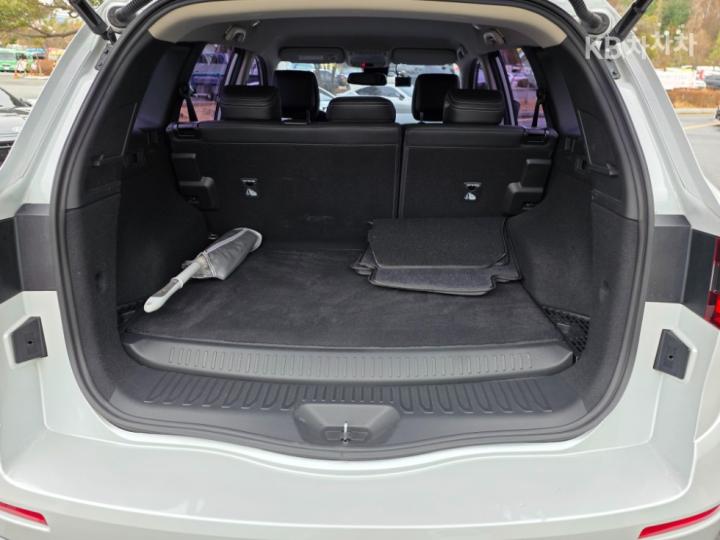 Renault QM6 2.0 LPe 2WD RE Signature 8