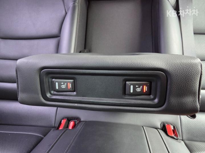 Renault QM6 2.0 LPe 2WD RE Signature 10