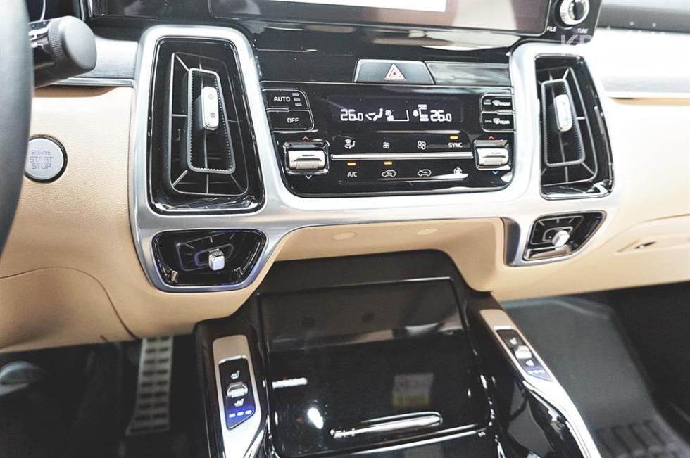 2023 - kia sorento