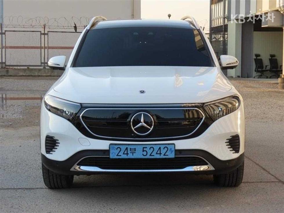 벤츠 EQB (X243)