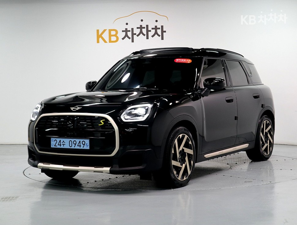 Mini 컨트리맨 일렉트릭(U25) SE All4 Favoured 기본형 - фото 1