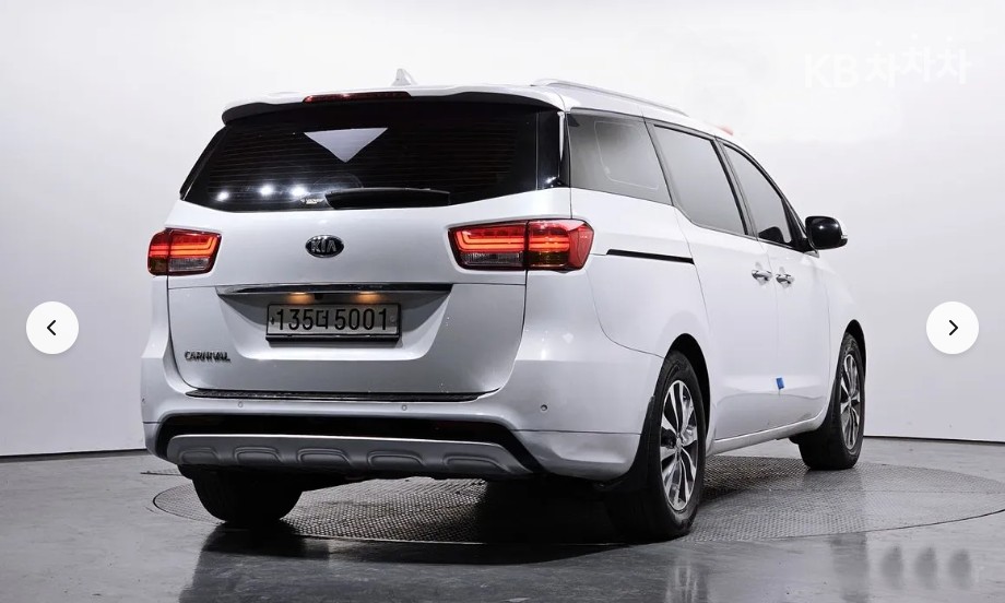 2017 - kia carnival