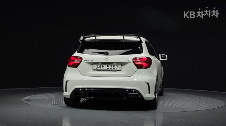 Mercedes-Benz A-Class A45 AMG 3