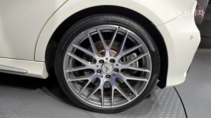 Mercedes-Benz A-Class A45 AMG 5