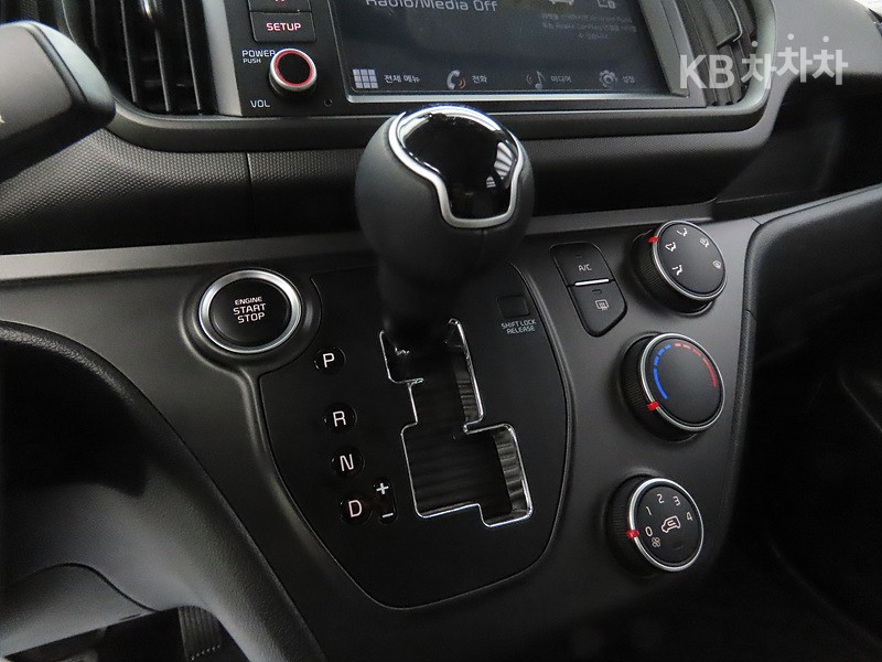 2024 - kia kia