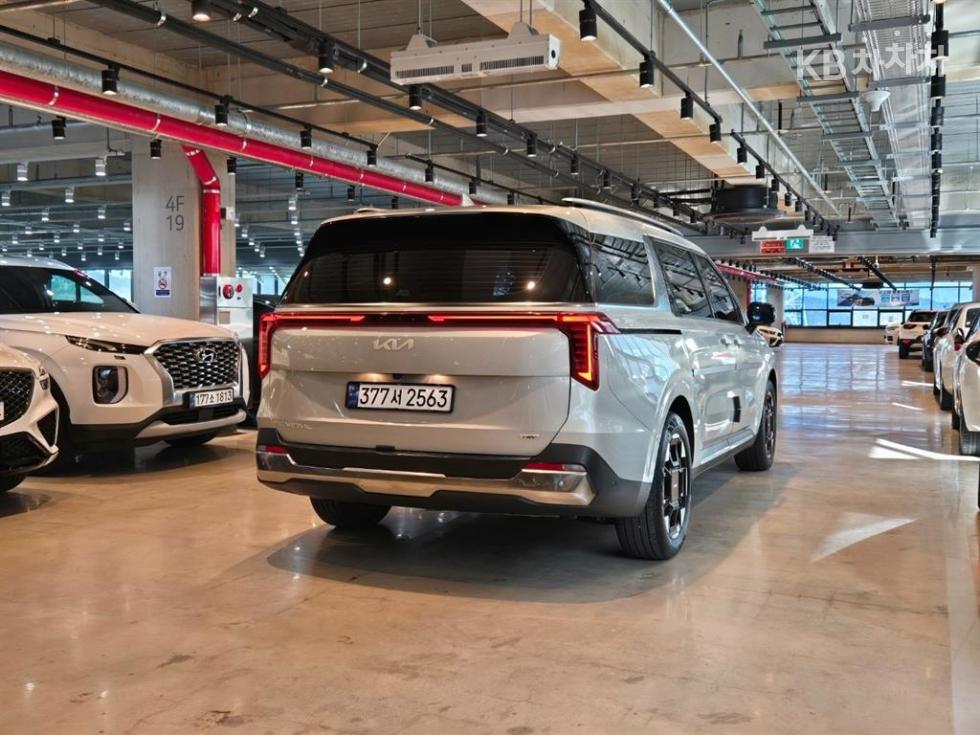 2024 - kia carnival