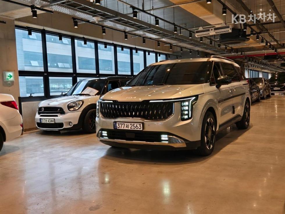 2024 - kia carnival