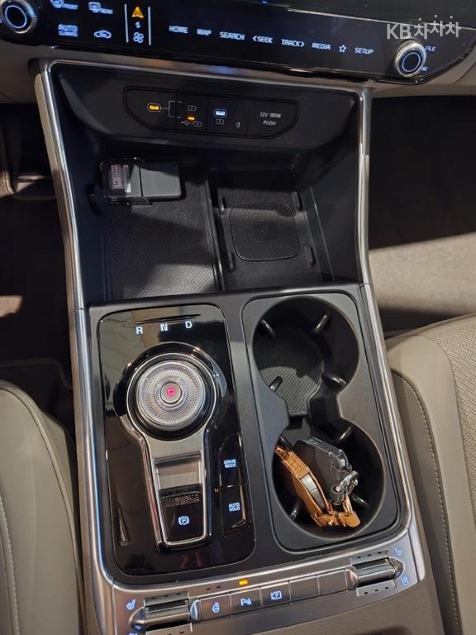 2024 - kia carnival