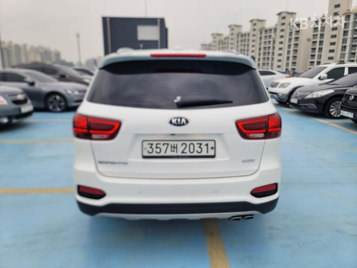 Kia Sorento 2.0 Diesel 2WD Master Special 4