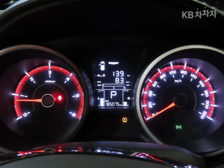 KG Mobility (Ssangyong) Tivoli Air 4WD RX 10