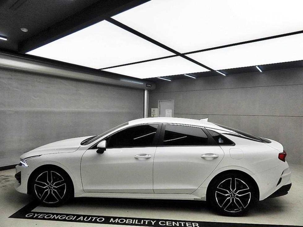2021 - kia k5