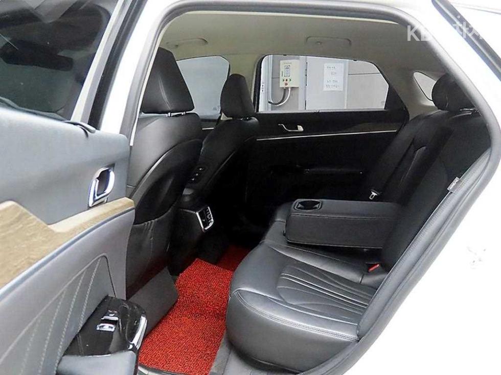 2021 - kia k5