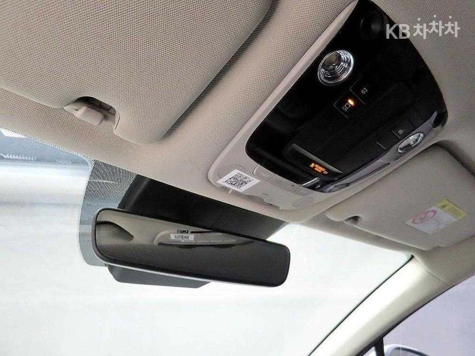 2021 - kia k5