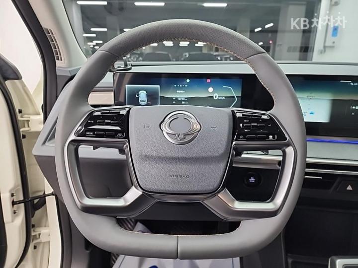 KG Mobility (Ssangyong) Torres EVX U100 2WD E7 10