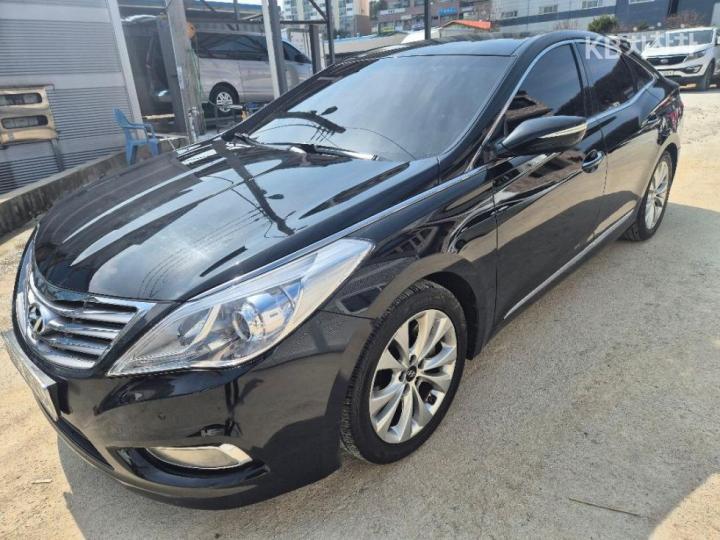 Hyundai Grandeur HG HG300