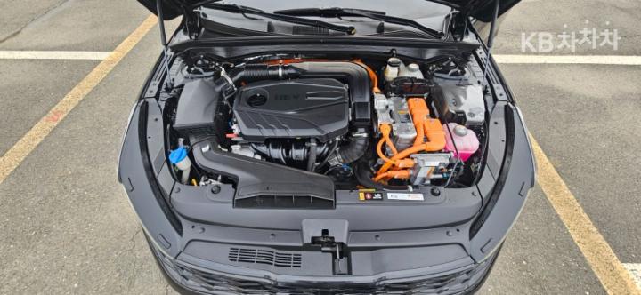 Kia K5 Hybrid 2.0 HEV Noblesse 7