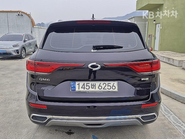 Renault QM6 New 2.0 LPe 2WD RE Signature 5